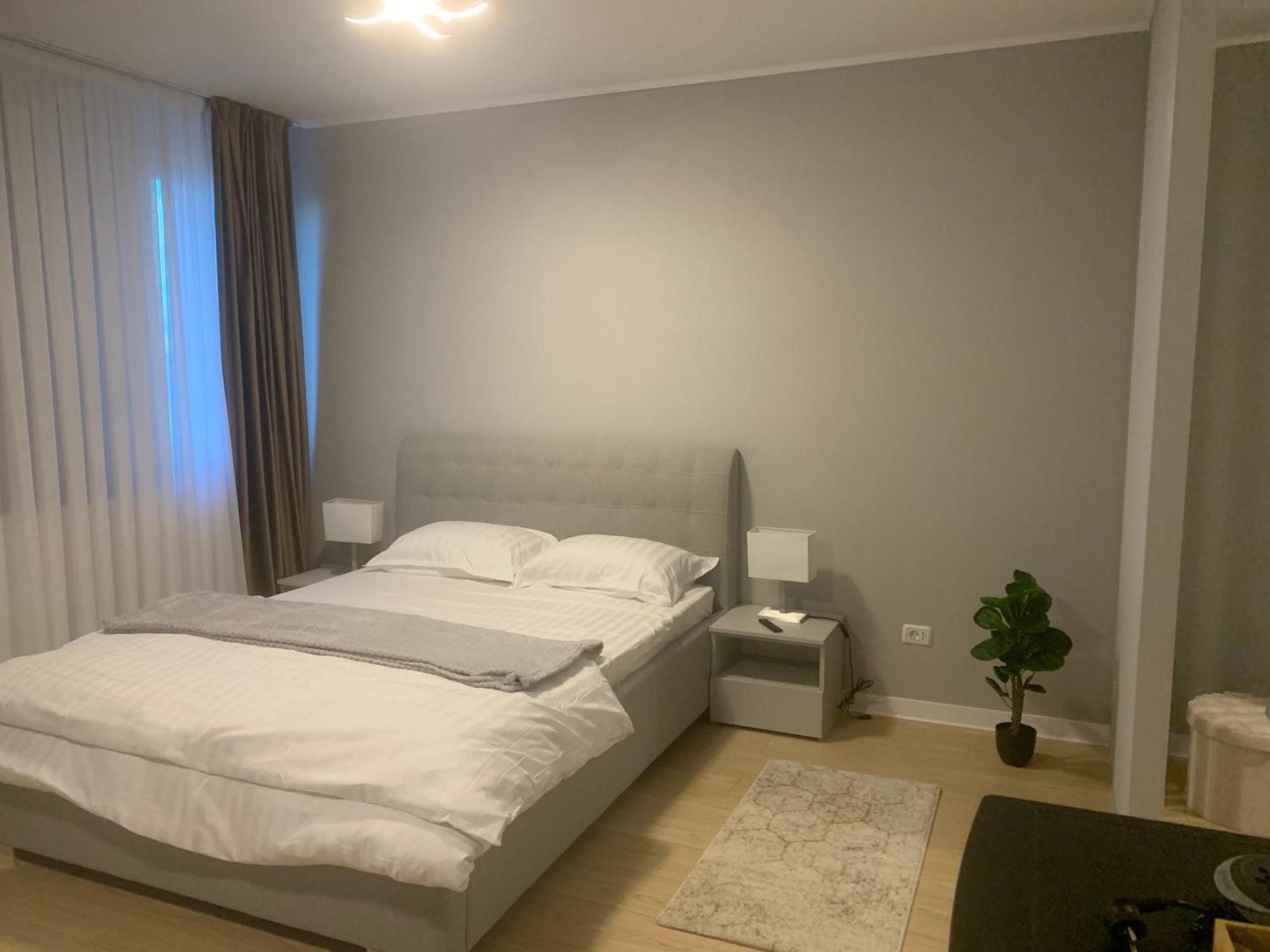Târgu Jiu Em04- Studio Premium מראה חיצוני תמונה